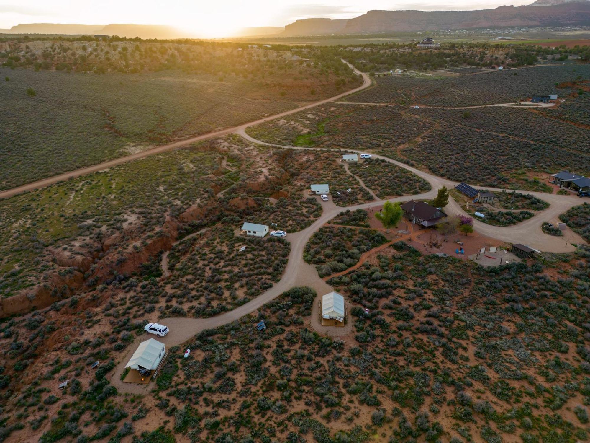 Basecamp 37° Ξενοδοχείο Kanab Εξωτερικό φωτογραφία