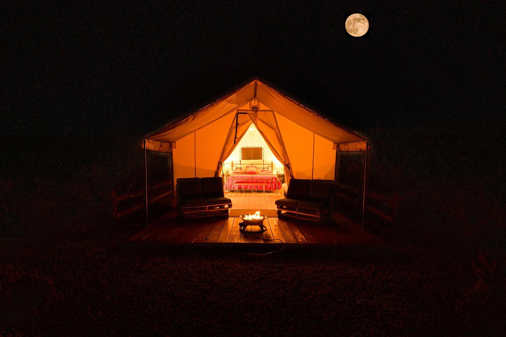 Basecamp 37° Ξενοδοχείο Kanab Εξωτερικό φωτογραφία