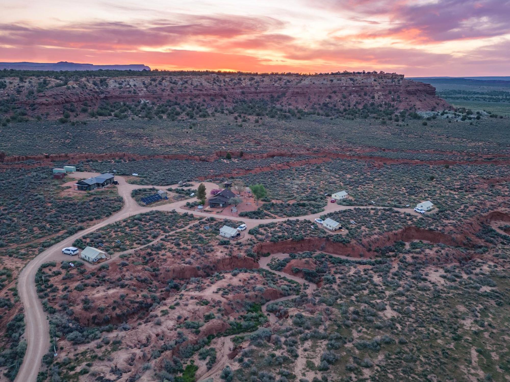 Basecamp 37° Ξενοδοχείο Kanab Εξωτερικό φωτογραφία