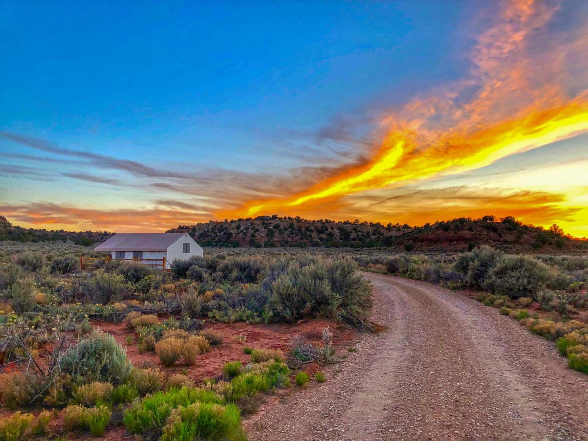 Basecamp 37° Ξενοδοχείο Kanab Εξωτερικό φωτογραφία